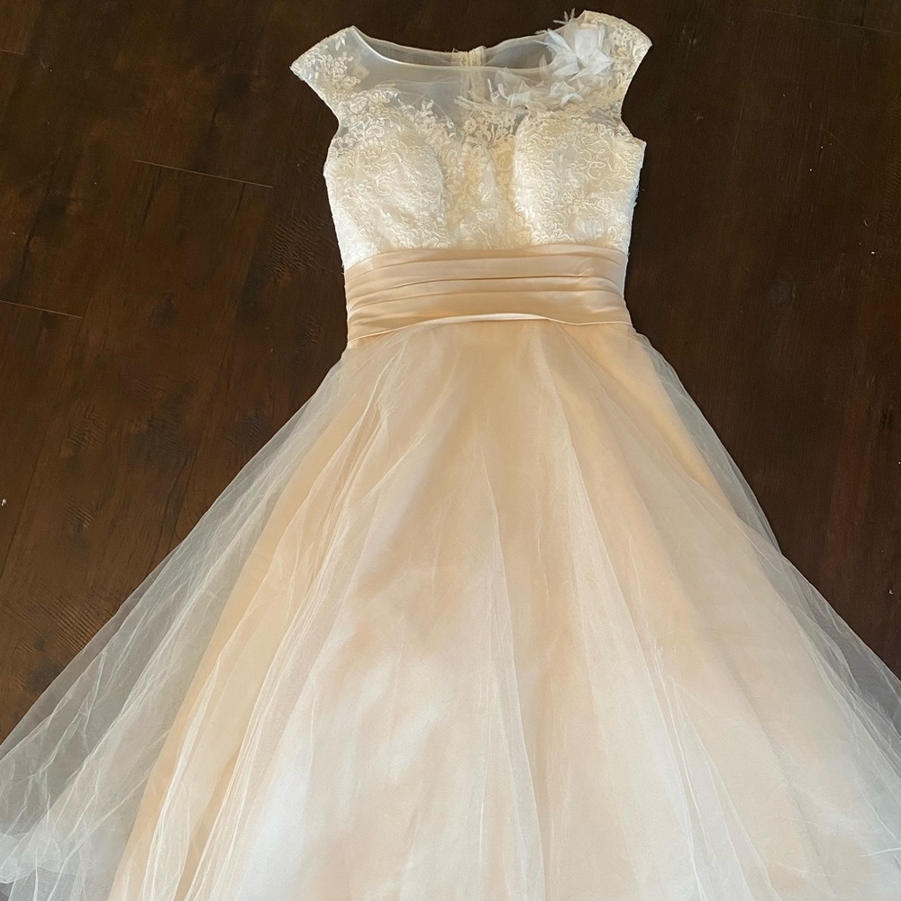 Wedding dress bought in GERMANY from a high end bridal boutique in 2016